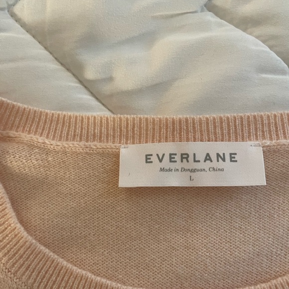 Everlane 100% Cashmere Crewneck Sweater, Light Pink, Large - Picture 3 of 6